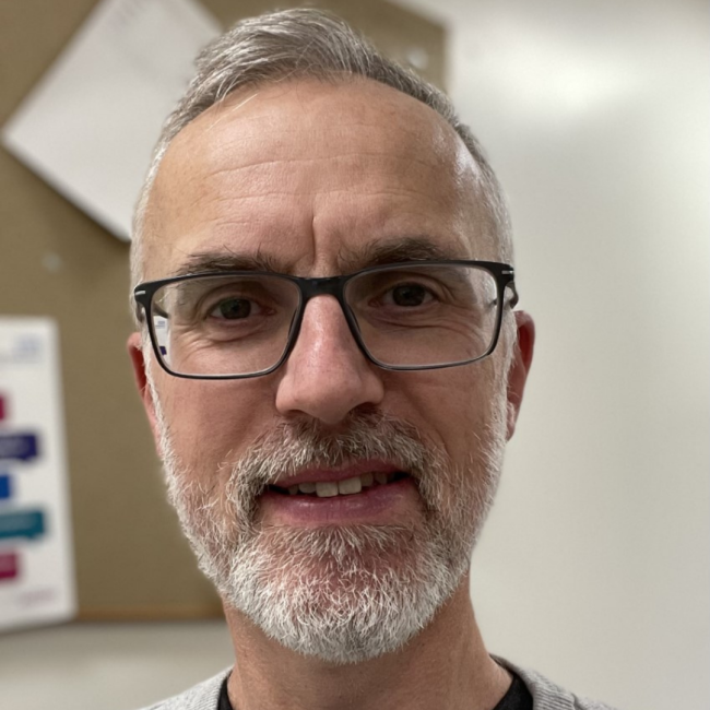 Dr Martin Millar